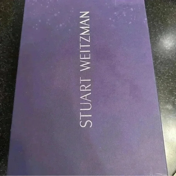 Stuart Weitzman leather black pumps with golden detail - Picture 8 of 8